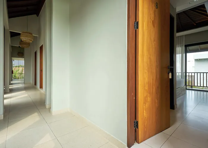 Otel Luna Ola Berawa